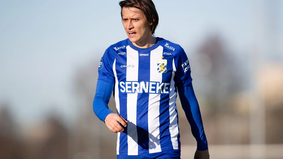 Simon Thern vänder hem till Värnamo rapporterar Expressen.
