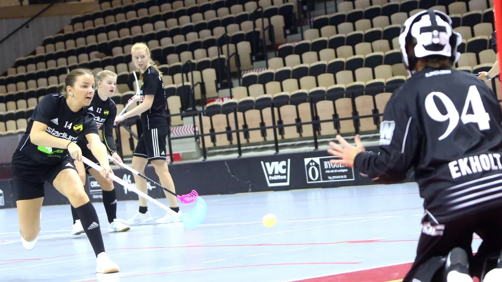 Sara Söderstrand har hittat glädjen med innebandy igen, i och med avancemanget upp till A-laget.