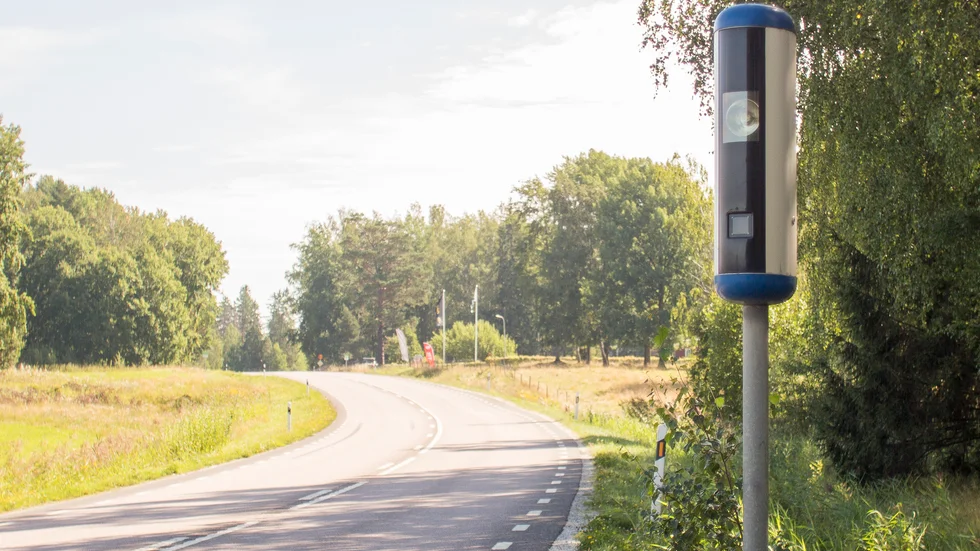 Mannen fångades på bild av hastighetskamera när han körde för fort, men nekar ändå. Bilden är tagen på en annan plats.