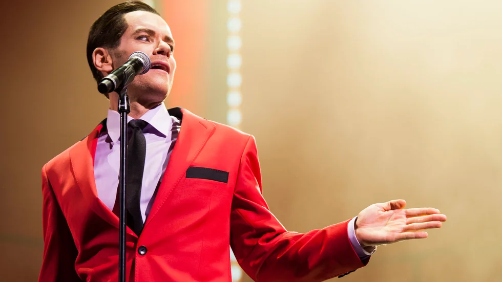 Peter Johansson (bilden) spelarde Tommy DeVito i den svenska uppsättningen av "Jersey boys". Nu är DeVito död. Arkivbild.