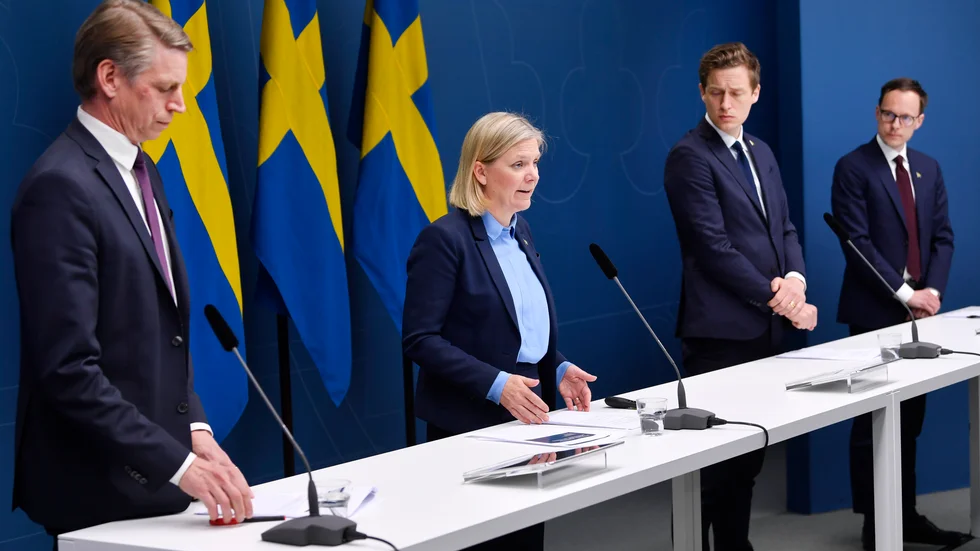 Regeringens, Centerpartiets och Liberalernas ekonomisk-politiska företrädare har lagt fram nästa års budget. 