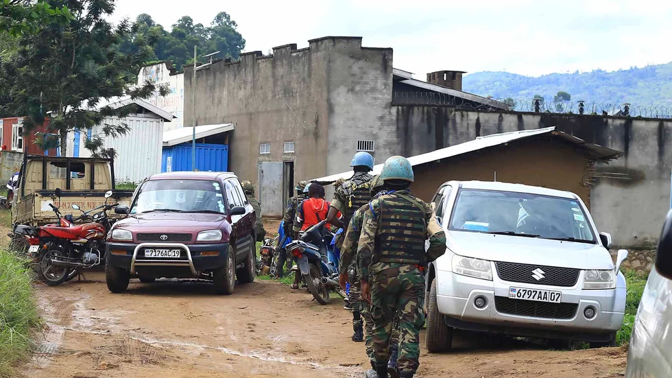 FN-styrkor patrullerar i Beni i Kongo-Kinshasa efter en ADF-attack mot ett fängelse, då över 1|000 personer fritogs. Arkivbild.