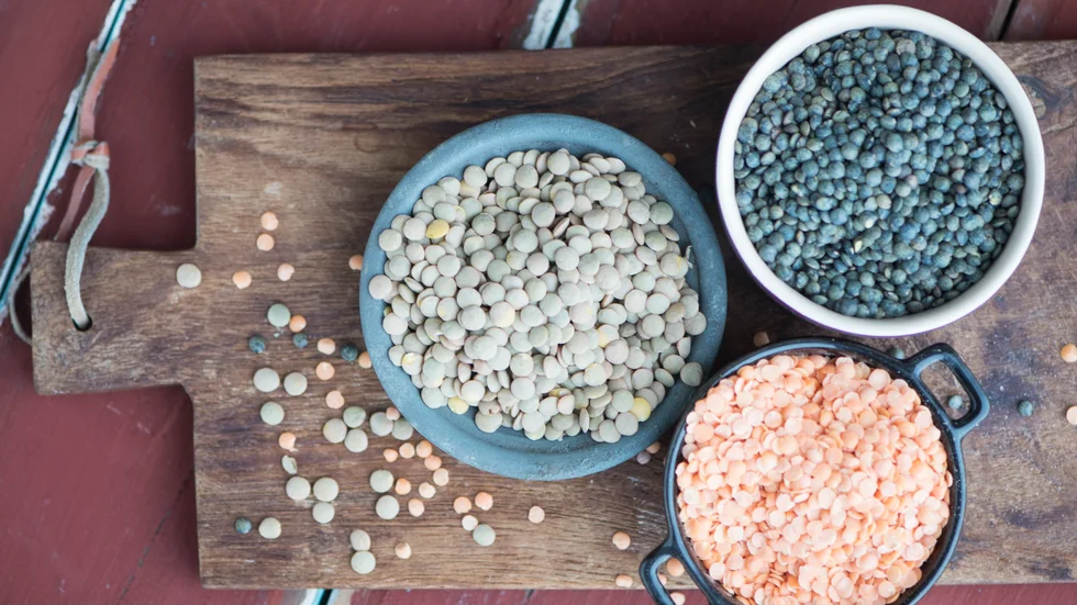 Linser och quinoa kan i framtiden bli en av de viktiga delarna i Gotlands slagteris framställning av livsmedel.