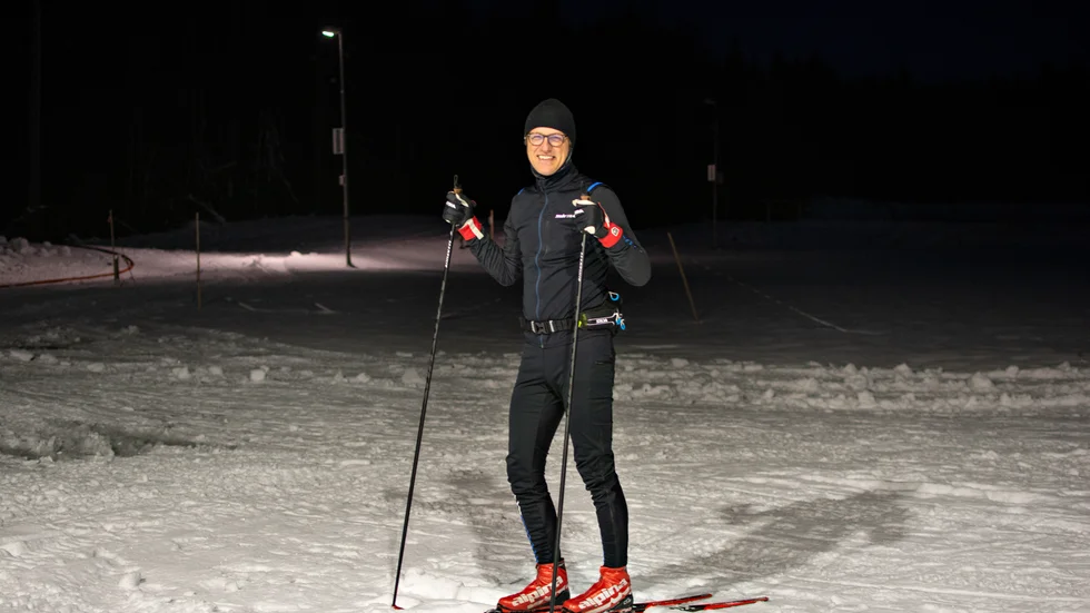 "Det här har man gått och väntat på hela december", säger Clas Hedström innan han ger sig ut i spåren. Kanske blir det ett Vasalopp i år, även om loppet inte blir som vanligt med tanke på läget.