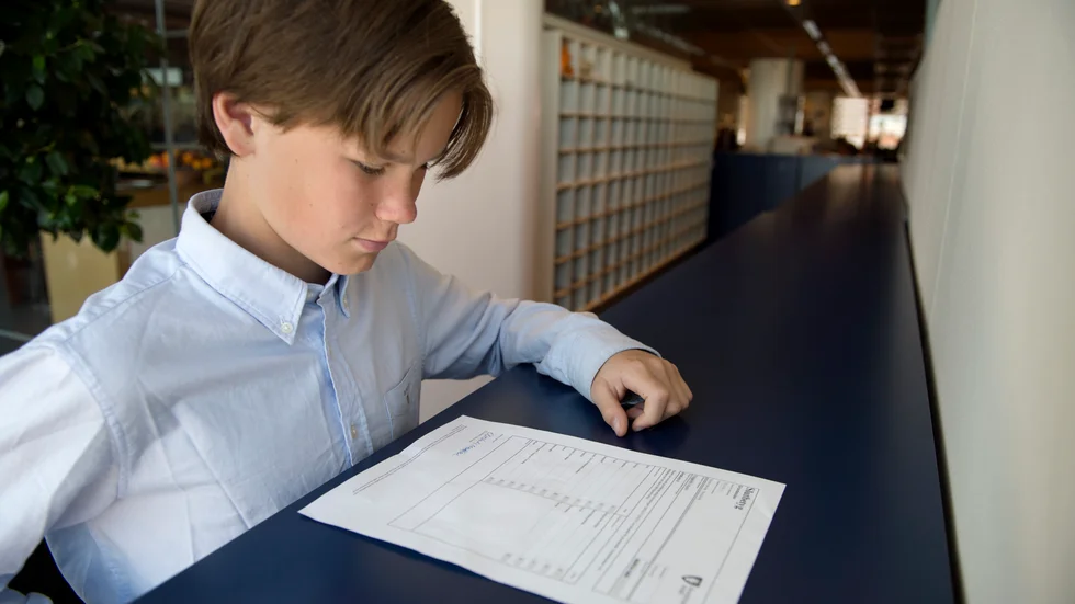 Från och med höstterminen 2021 kan det bli aktuellt med betyg från årskurs fyra.