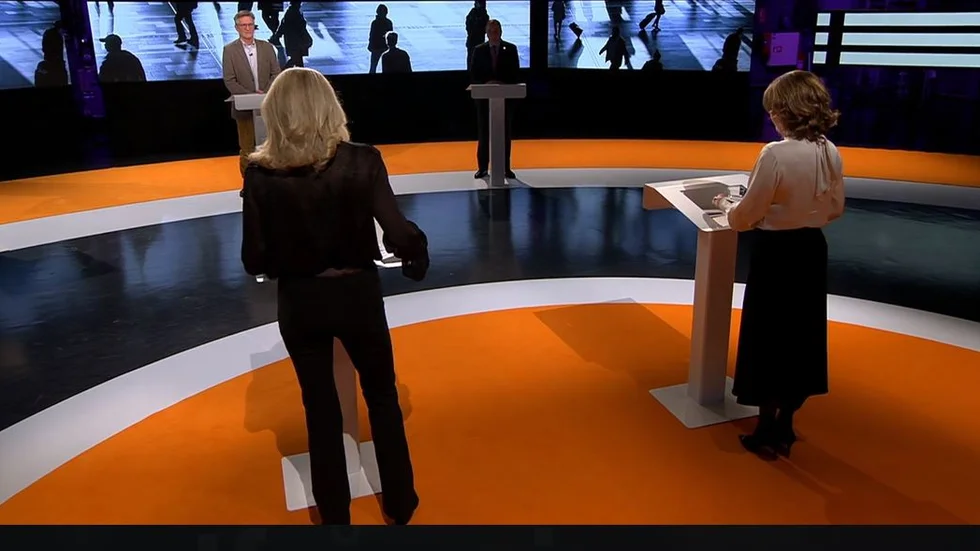 Anders Tegnell och Stefan Löfven under SVT: s Coronautfrågning.