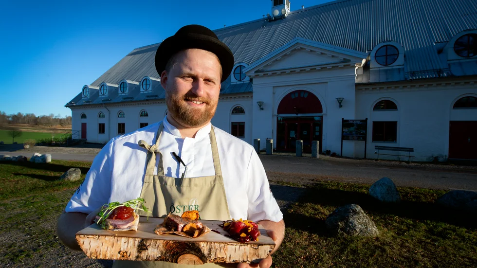 Mikael Eriksson är kökschef på restaurangen på Öster Malma. "Det går att använda viltköttet till allt", säger han.