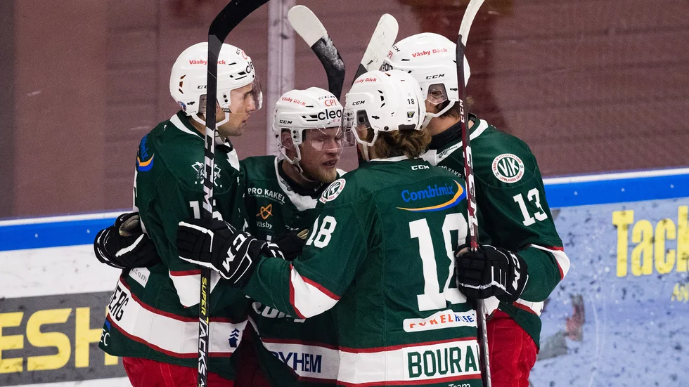 Väsby blev Vimmerby Hockeys motståndare i semifinalen av Hockeyettans slutspel.