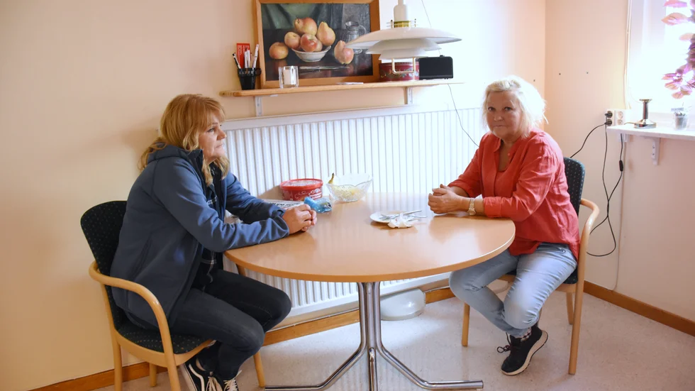 Gunilla Eliasson och Marita Sirkka, Kommunal, ser tillbaka på coronavåren med fasa. "Det var hemskt", säger de enstämmigt. 