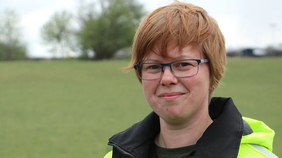 Malin Larsson, kommunekolog Norrköpings kommun, ser ett ökande problem med att folk eldar i naturreservat.