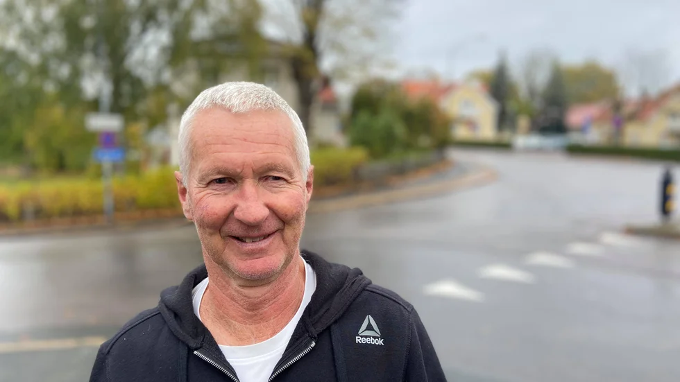 Kurt Gustavsson är själv med i helgens Backyard Ultra-tävling i Hultsfred. 