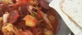 Grönsaksgulasch med hjortchorizo