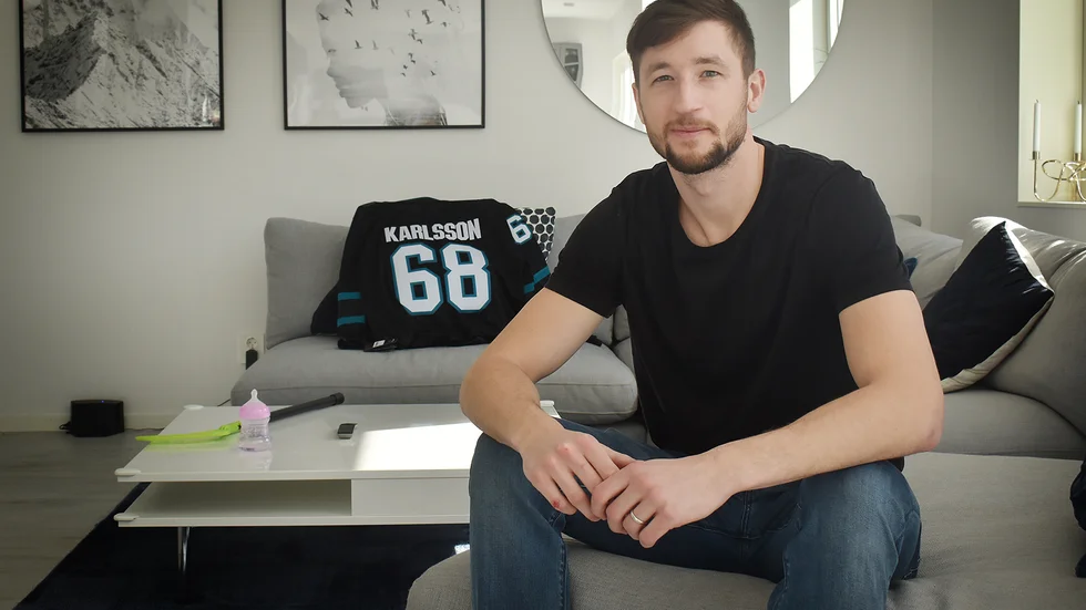 Melker Karlsson är sedan länge hemma i Skellefteå. Nu börjar han närma sig spel i Skellefteå AIK.