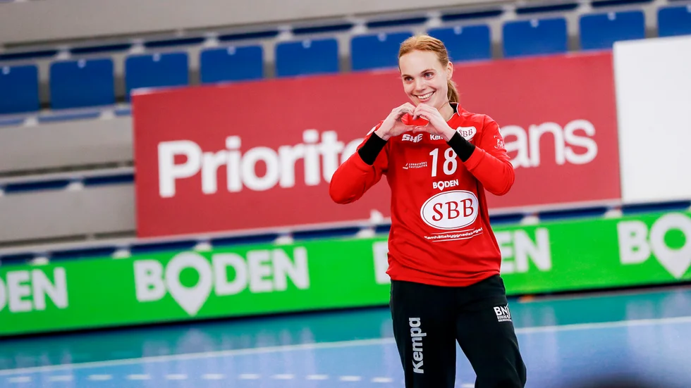 Mie Sörensen stannar i Boden. Målvakten har skrivit ett nytt tvåårskontrakt.
