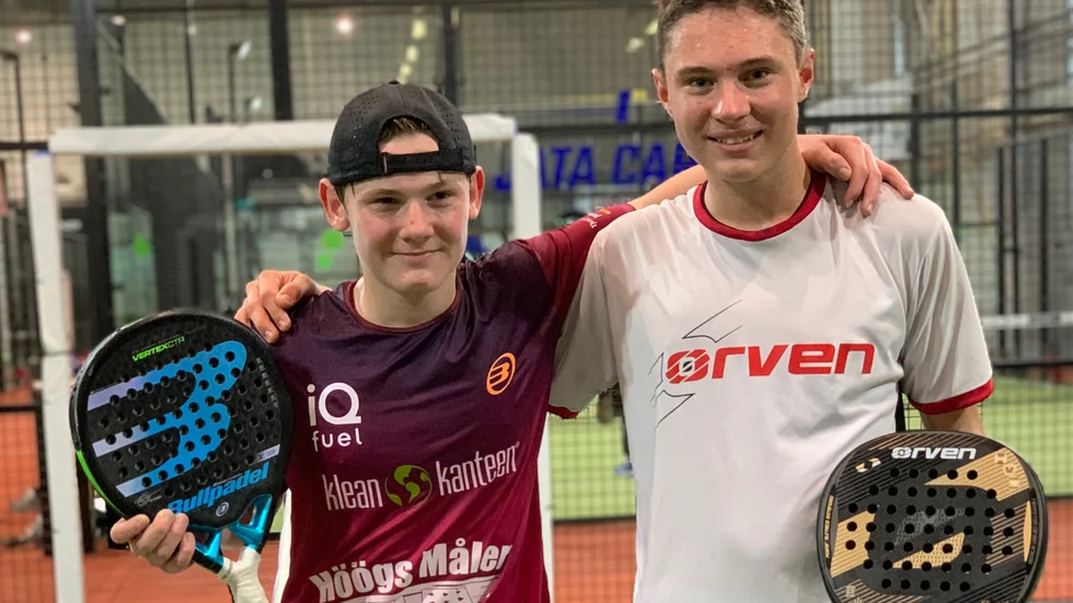 Isaac Wiman och hans guldvinnarpartner i P16, Axel Olholt från Löddeköpinge.