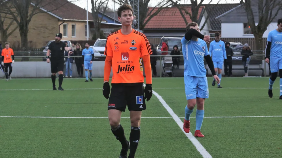 Ett avdraget korsband sätter stopp för FC Gutes Theodor Malmerfeldt och säsongen är över för den vasse kantspelaren.