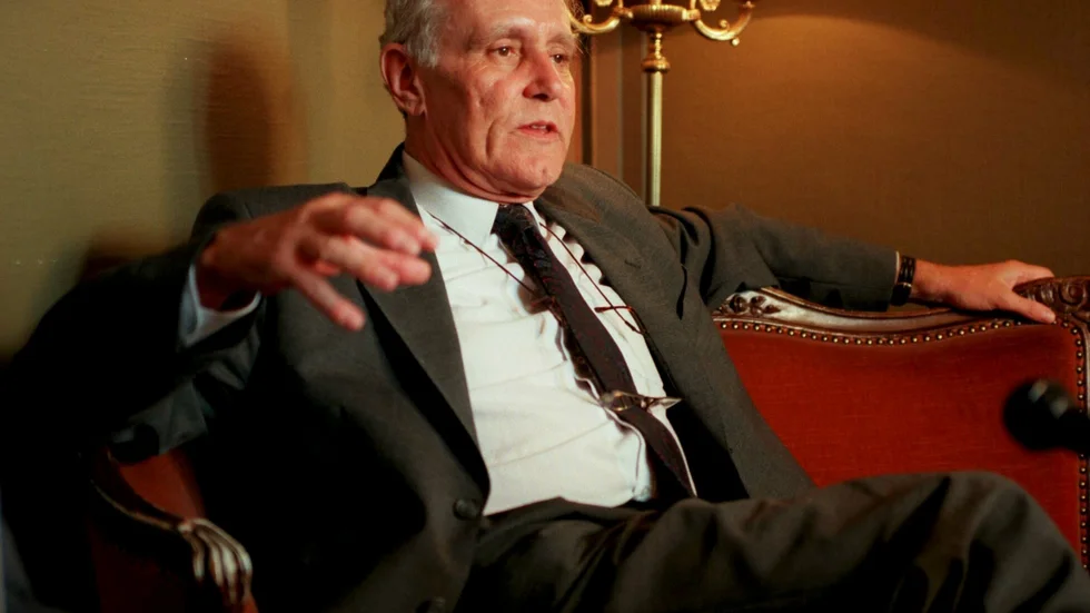 Flavio Cotti som Schweiz utrikesminister 1996. Arkivbild