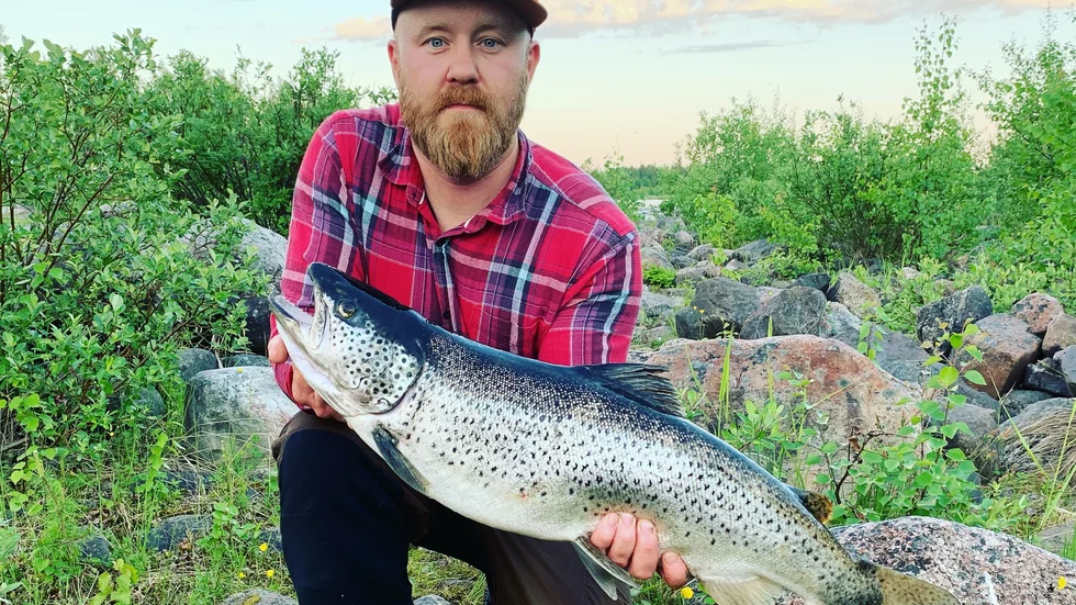 Andreas Boqvist släppte tillbaka sin storöring på 6,7 kilo. Han har dessutom rapporterat in två öringar på 5,3 och 4,8 kilo. Trippel i topp i Nappatagets öringklass.