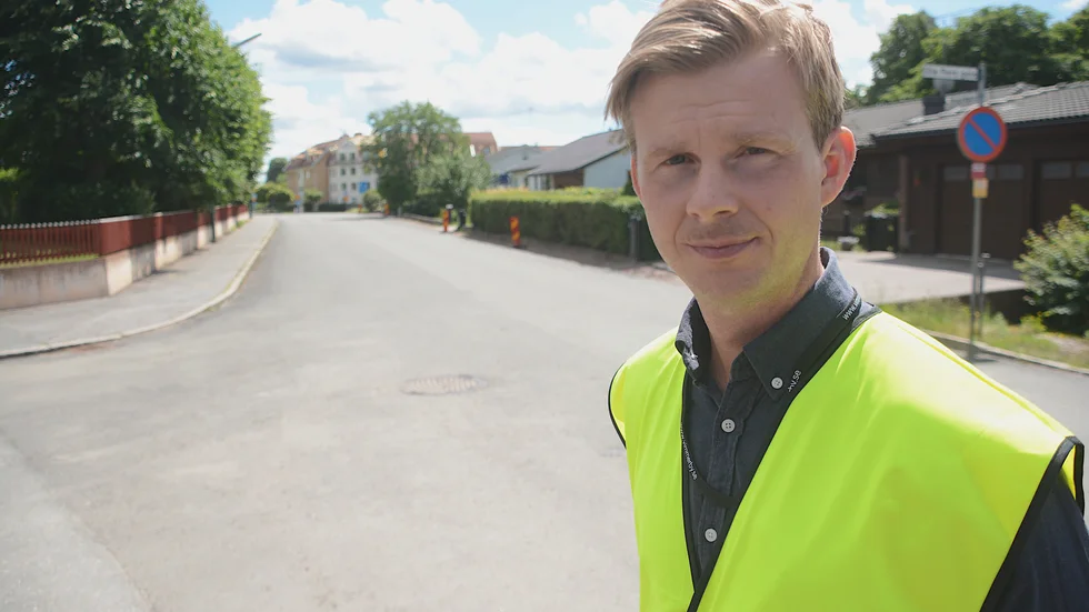 Tommy Dahlgren är kommunens gatuchef. Det närmaste projketet för underhållsasfaltering är Ringvägen, mellan Storgatan och Olle Persgatan.