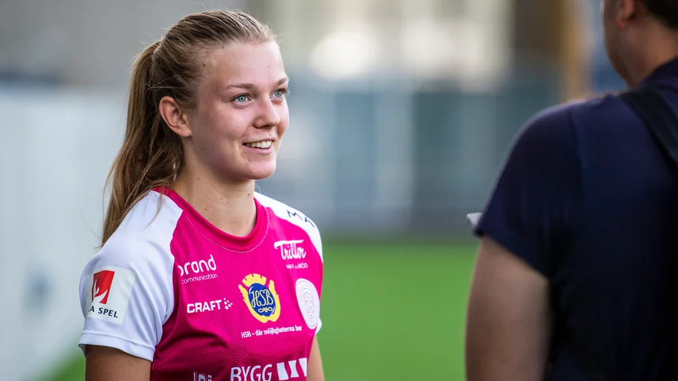 Beata Olsson gjorde det avgörande målet i slutminuterna mot Djurgården i sin damallsvenska debut. 