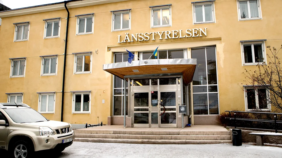 Länsstyrelsen Norrbotten påtalar flera allvarliga brister hos en djurägare i Luleå. 