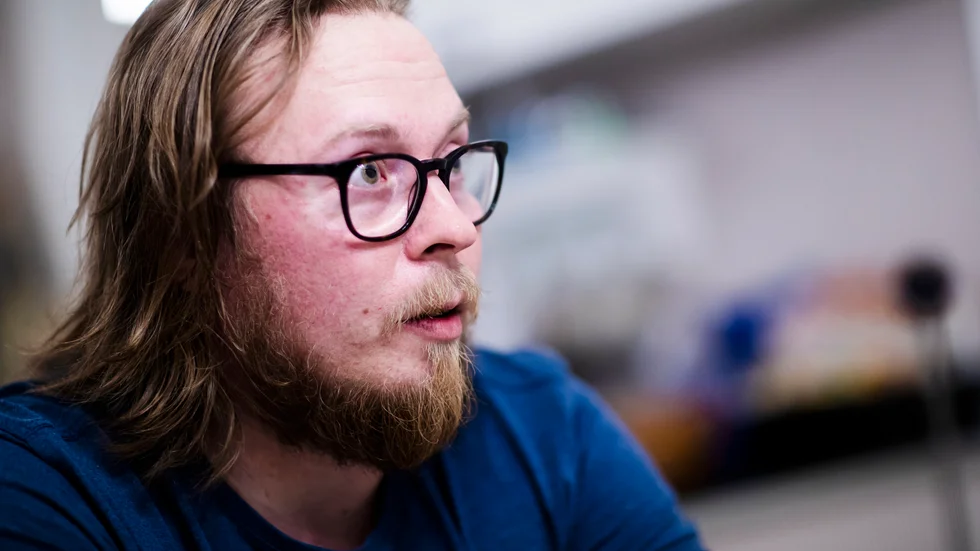 "Folk känner att det inte är någon idé att använda sin demokratiska rättighet och gå till valurnorna, då kommunledningen ändå skiter i utfallet", säger Pontus Johansson, talesperson för Hela kommunen ska leva och lära efter beslutet i kommunfullmäktige.