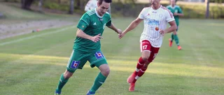 Målfarlige forwarden stannar kvar