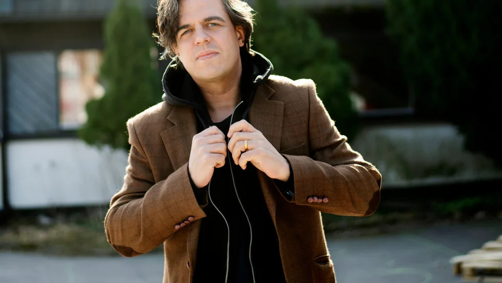 Patrik Wirén kommer att släppa svensk musik under namnet Wirre.