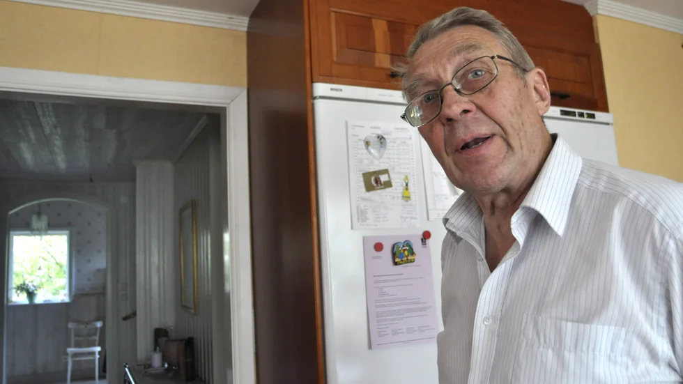 Bertil Malmberg får nu sparken från sina politiska uppdrag.