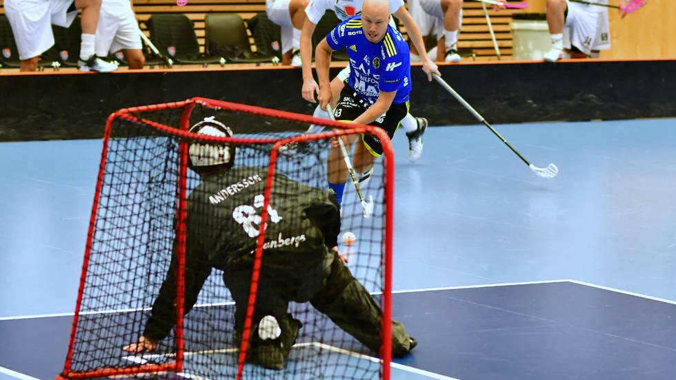 Joakim Turunen tog för några veckor sedan beslutet att pausa innebandykarriären då han inte längre kände någon glädje till sporten. Under pausen kommer han hålla igång i sin gamla klubb IBF Västerås.