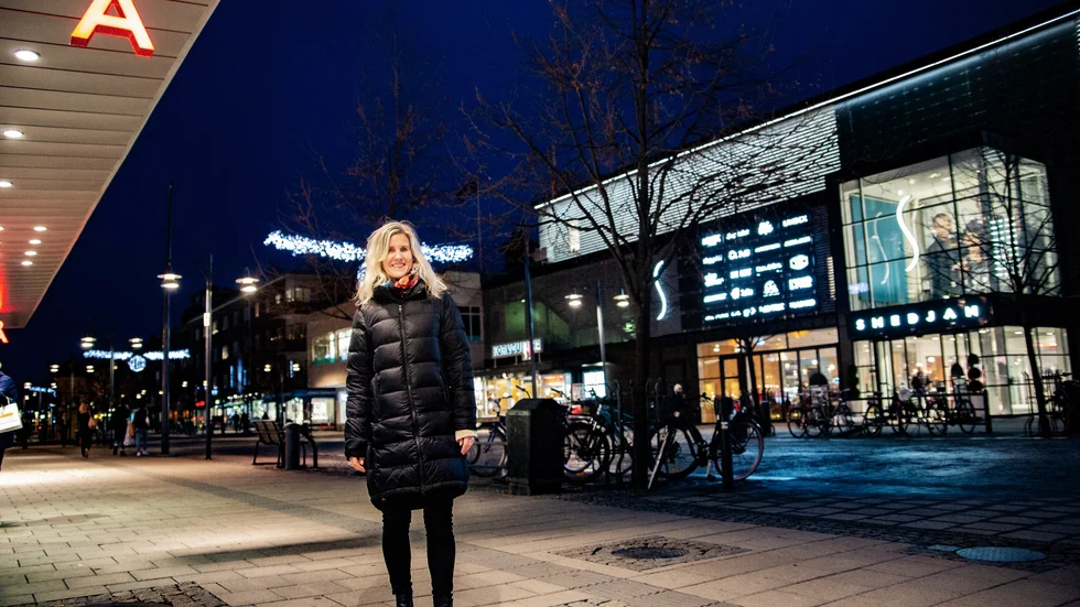 Över 150 ställen är anslutna till Luleå citykortet. Förutom butiker även restauranger, frisörer, hotell, span med flera. "Det finns någonting för alla", säger Åsa Åström som jobbar med presentkortet.