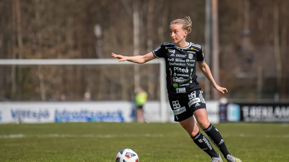 Hittills har Sofia Wännerdahl spelat alla matcher från start den här säsongen. Närmast blickar hon fram emot mötet med Djurgården. (Arkivbild)