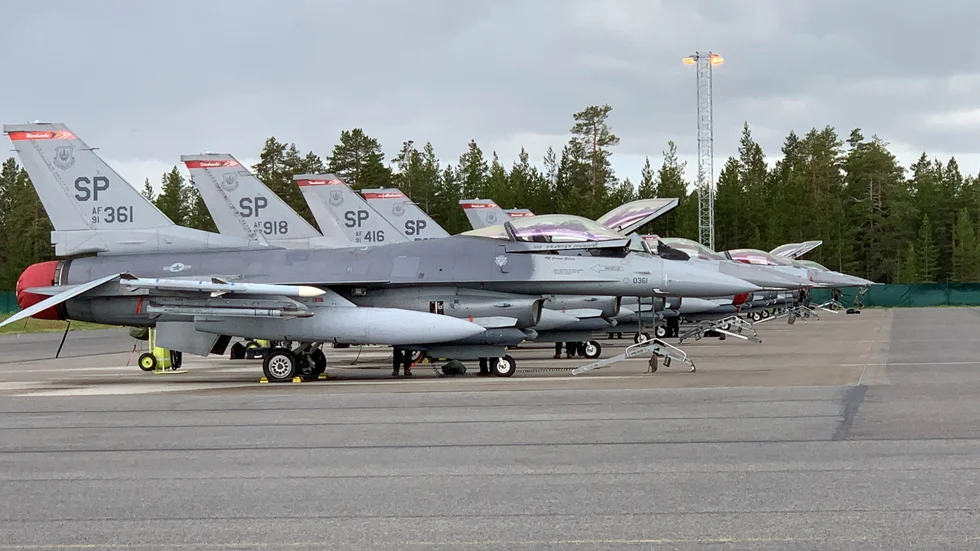Vänsterpartiet är kritisk mot flygövningarna i Norrbotten och frågar sig när Sveriges alliansfrihet är helt urholkad?