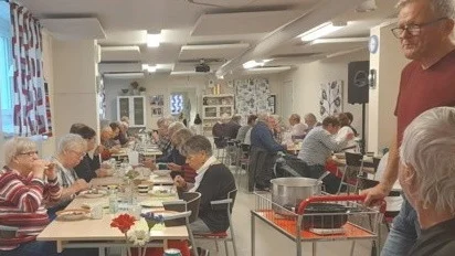 Medlemmarna lät sig väl smaka av älgköttsoppan som serverades.