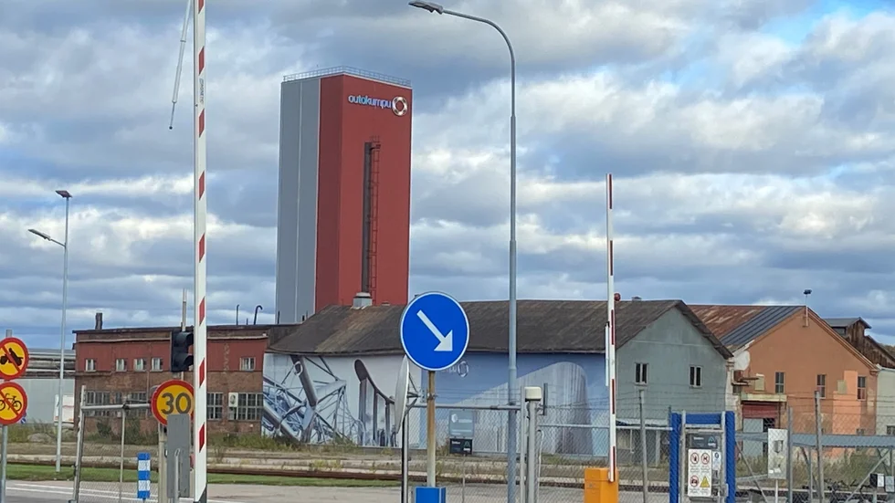Händelsen inträffade på Outokumpu i Nyby utanför Torshälla.