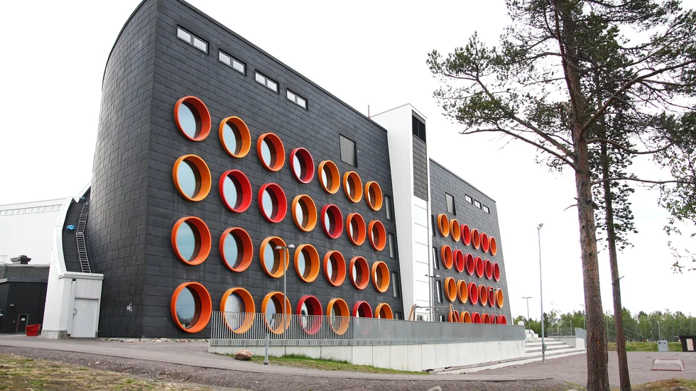 Nya Raketskolan i Kiruna har tömts och grundskoleeleverna spritts ut till de andra skolorna. 