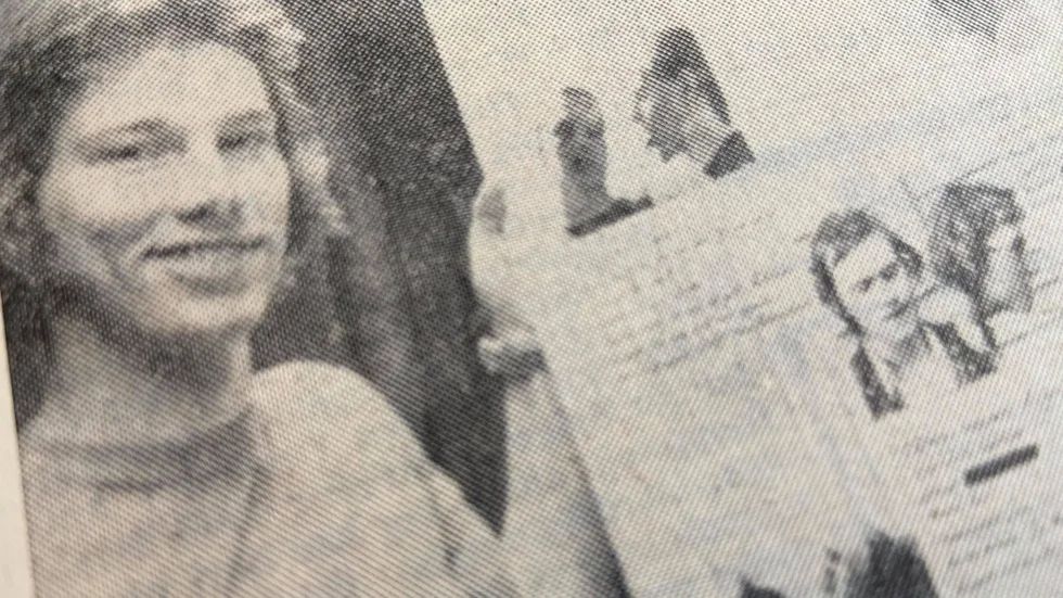 Kuriren för 50 år sedan: Som tecken på sin värdighet har Skolans vårpojke 1971 Bertil Andersson, fått en plansch över årets fem kandidater.