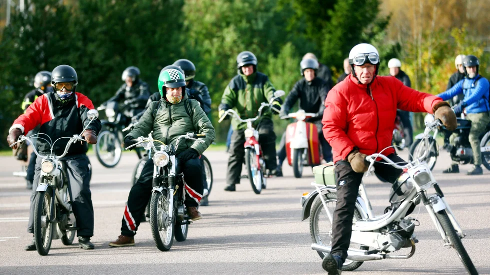 "Det som är roligt är att vi är en växande klubb, många har nostalgi för fordon och det tillkommer nya medlemmar hela tiden", säger Uffe Westergren som sitter med i Eskilstuna mopedkulturs styrelse.