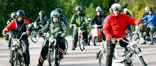 Lövhalkan – åtta mil runt Eskilstuna på moped: "Jag har en exakt likadan som när jag var 15 år"