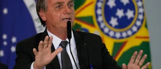 Bolsonaro på sjukhus – slutar inte hicka