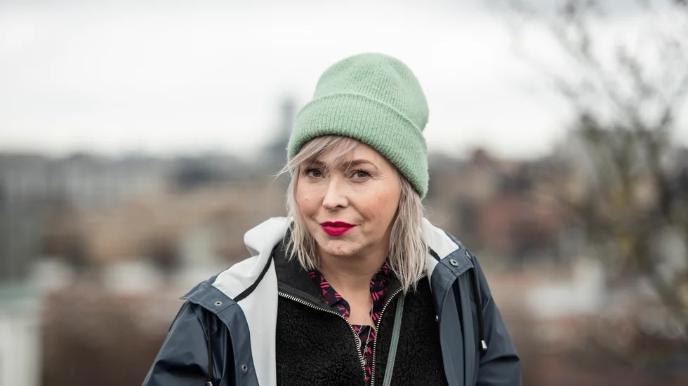 Den hyllade och prisbelönta författaren Jenny Jägerfeld, som växte upp i Skärblacka, är högaktuell. Hon får se två av sina böcker gå upp på bio inom loppet av två veckor. "Det är helt galet", säger hon.