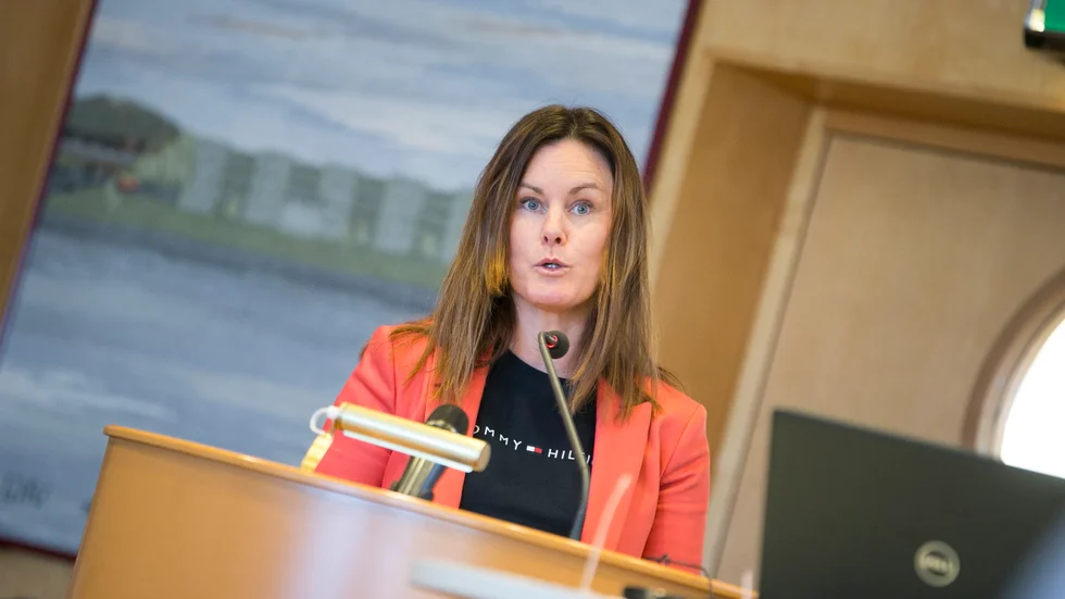 Grundskolechefen Louice Stridsman säger att kommunen arbetar med en lösning för höstterminen.