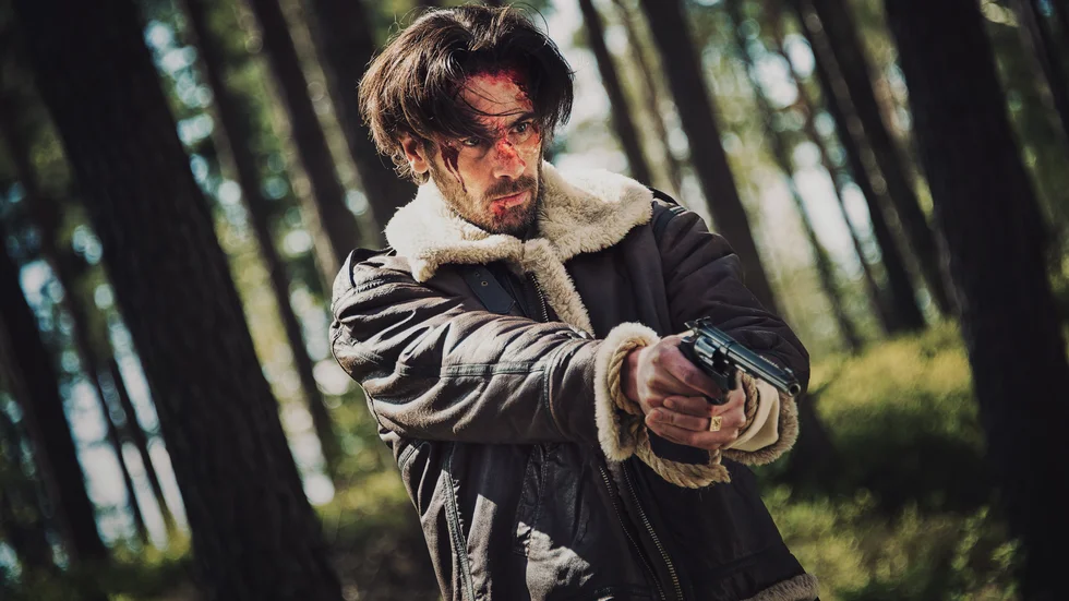 Ola Rapace i "Vitt skräp". Pressbild.