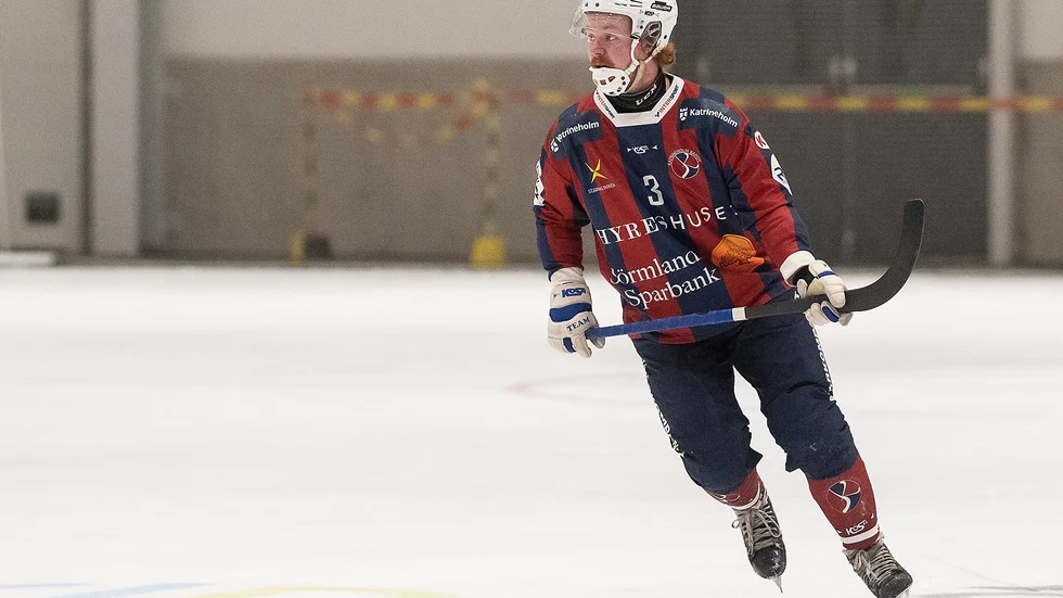 Jimmy Jeschinsky har skrivit på för ett tredje allsvenskt år med KVBS.