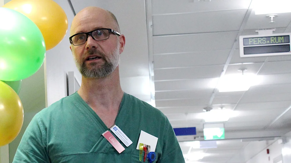 "Ingen får tänka "det här drabbar inte mig" för det kan göra det. Vi måste ta hand om varandra på ett klokt sätt", säger Robert Svensson, chef för Iva på Vrinnevisjukhuset.