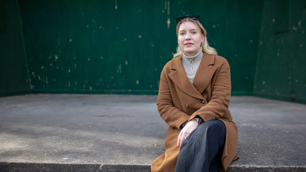 "Att komma hem är avkoppling. På något sätt har Locknevi blivit vackrare med åren. Jag uppskattar det mer och mer ju äldre jag blir. Just nu vill jag bo i Stockholm för karriärens skull, men när jag väl fått igång den skulle det säkert kunna fungera att bo här."