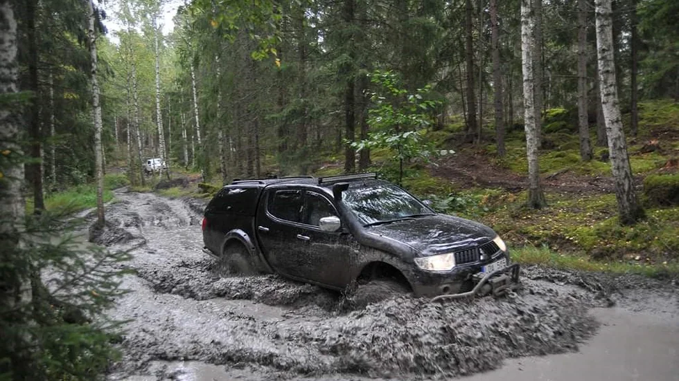 Varje underlag innebär en ny utmaning när man kör offroad.