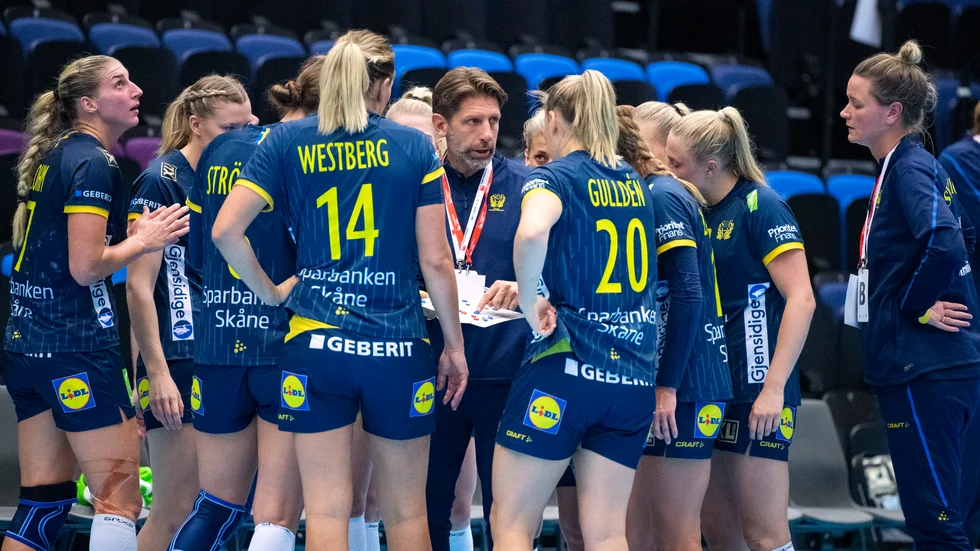 Sveriges handbollsdamer har en motståndare mindre att tänka på inför nästa veckas OS-kval. Arkivbild.