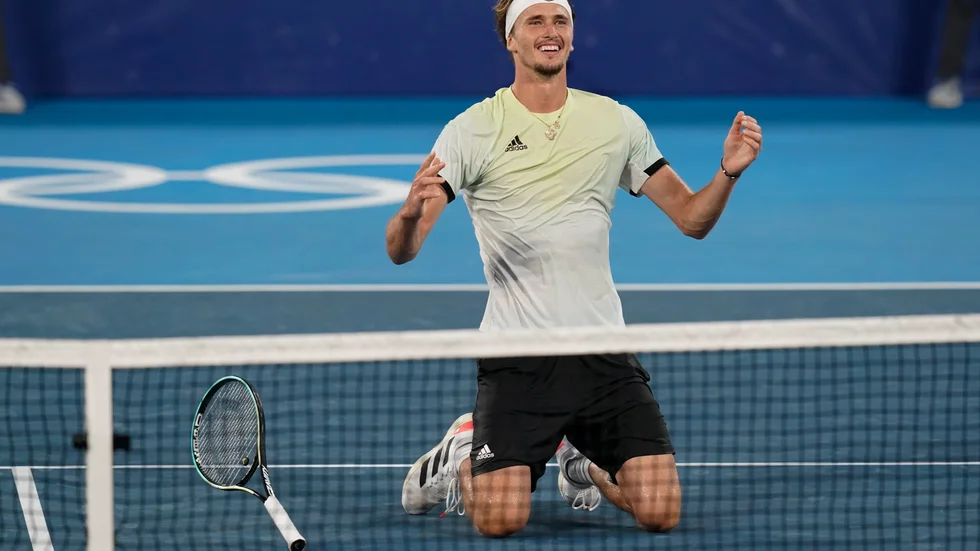Alexander Zverev jublar efter sitt OS-guld