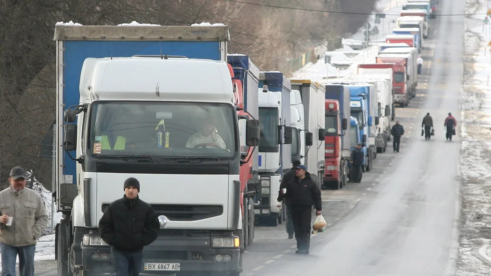 Polska lastbilschaufförer utanför europeiska unionens östra gräns.